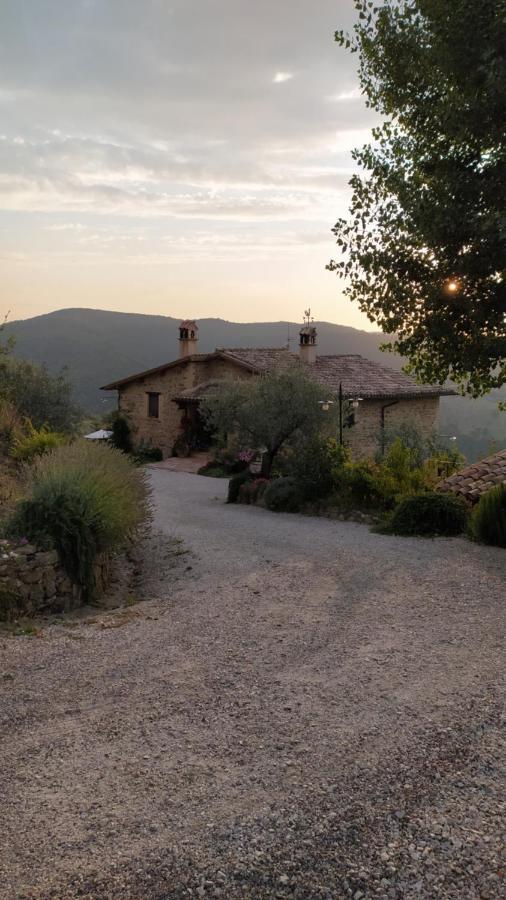 Il Casale Di Fiore Cannara Exterior foto